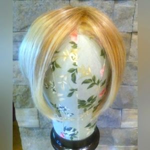 Smart lace wig heat defiant Golden medium blonde short coupe carrée